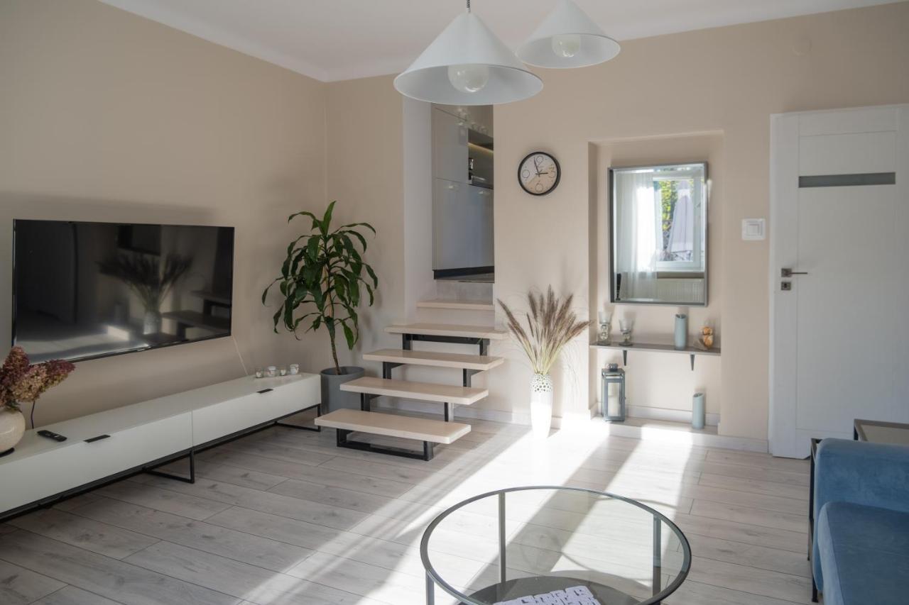 Apartament Mlociny Varşova Dış mekan fotoğraf